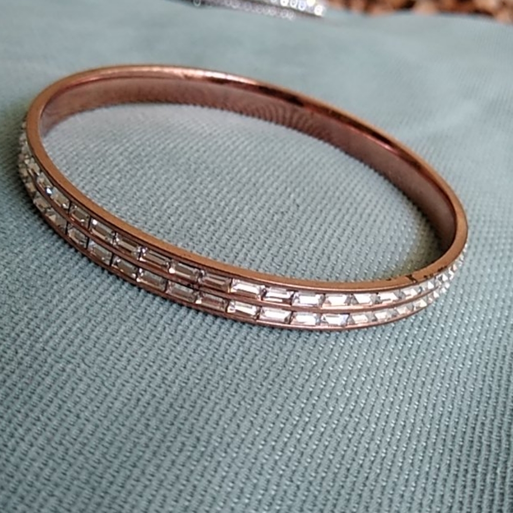 DIAMONDIQUE CRYSTAL BRACELET IN ROSE TONE METAL - Picture 3 of 5